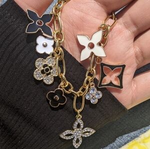 Handmade customizable Luxury four leaf clover toggle clasp bracelet.
